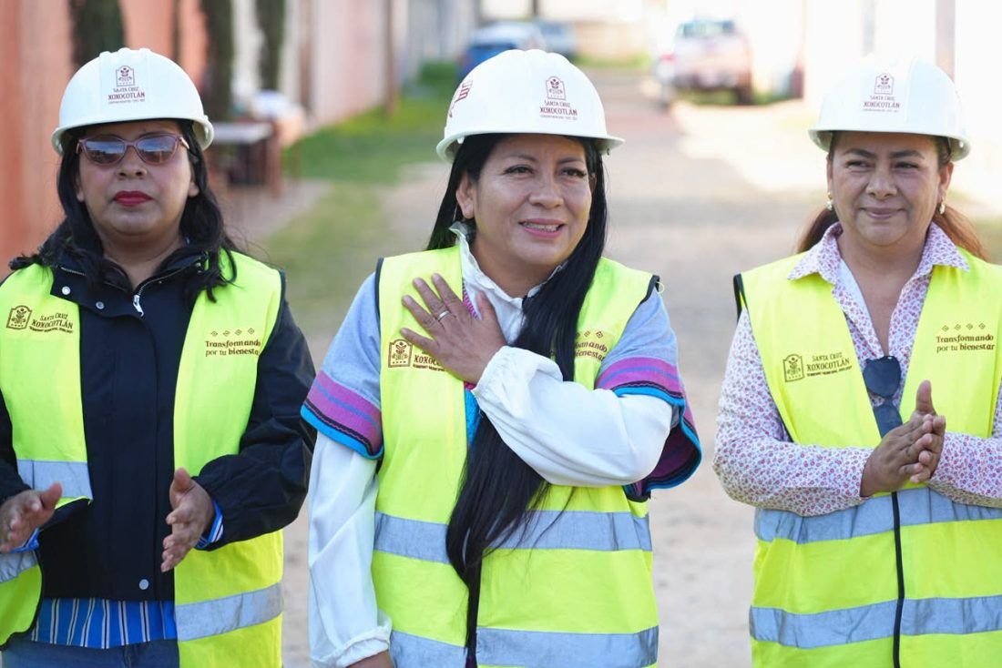 Inician seis obras de pavimentación, drenaje y salud en Santa Cruz Xoxocotlán