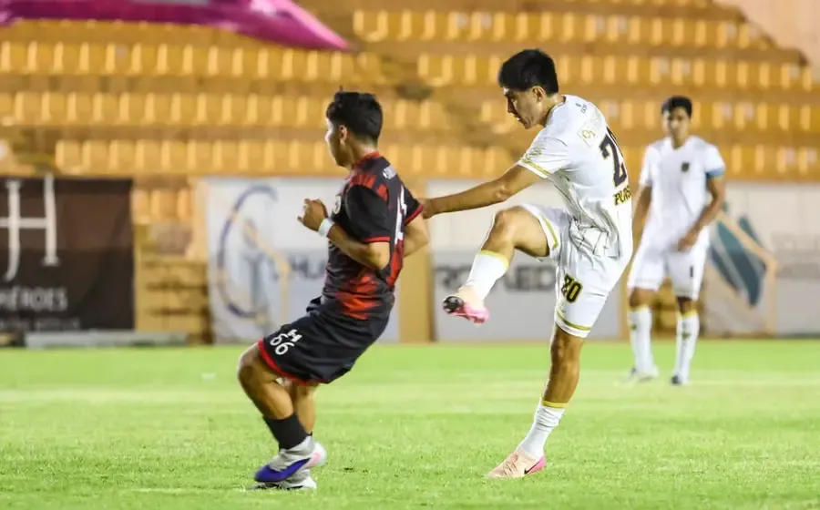 Dragones de Oaxaca golea 6-0 a Héroes de Zací y se ubica como líder general de la Liga Premier A